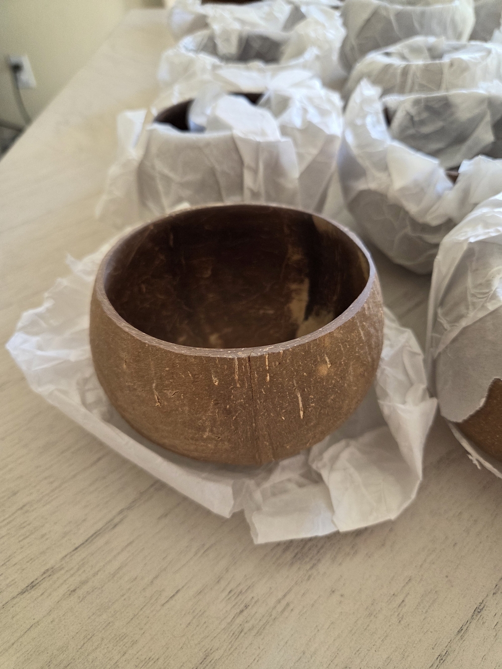LemonRoad Natural Coconut Shell Bowls, 15 Bowls